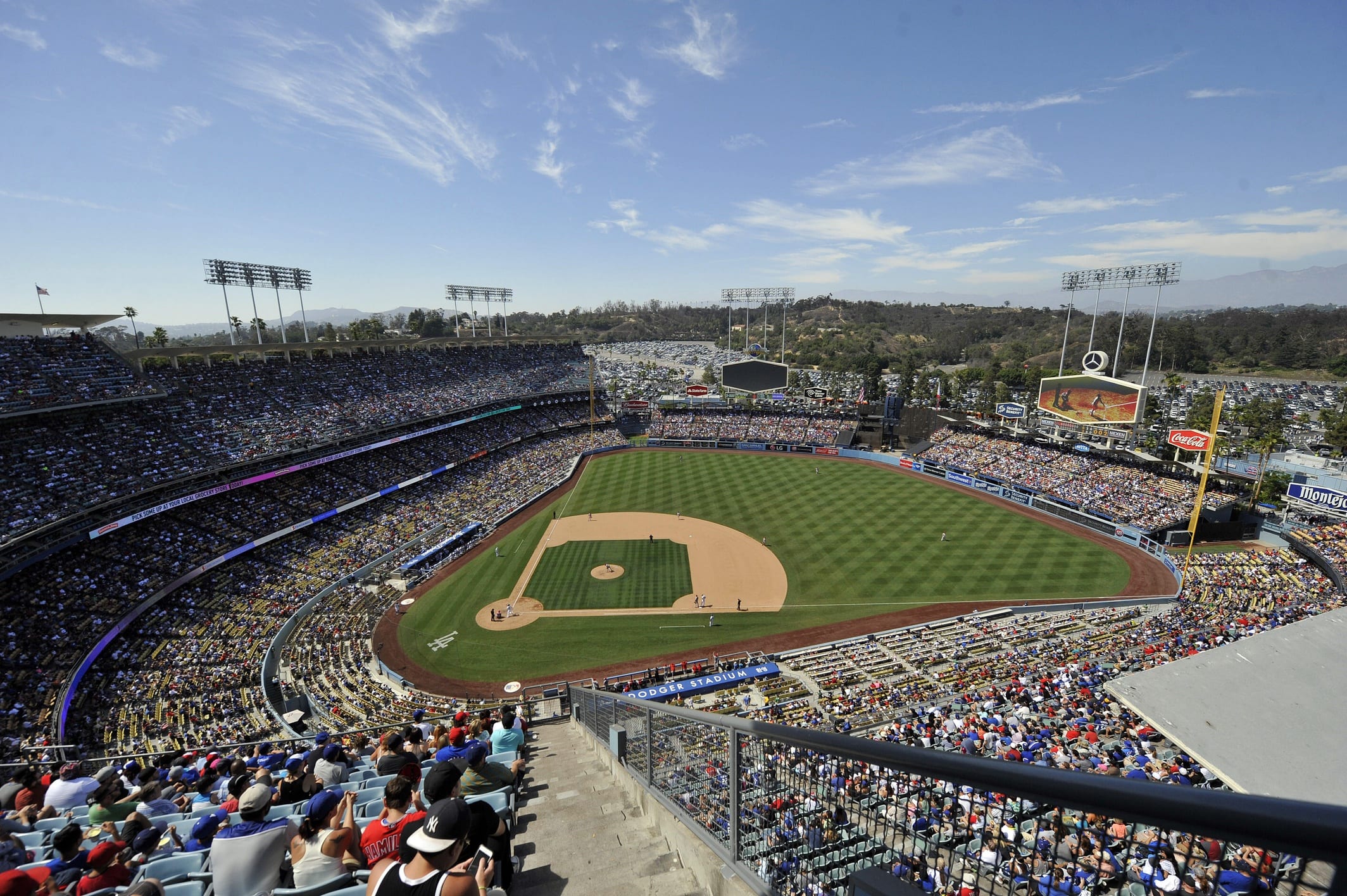 UCLA, USC To Play In Dodger Stadium College Baseball Classic. 
