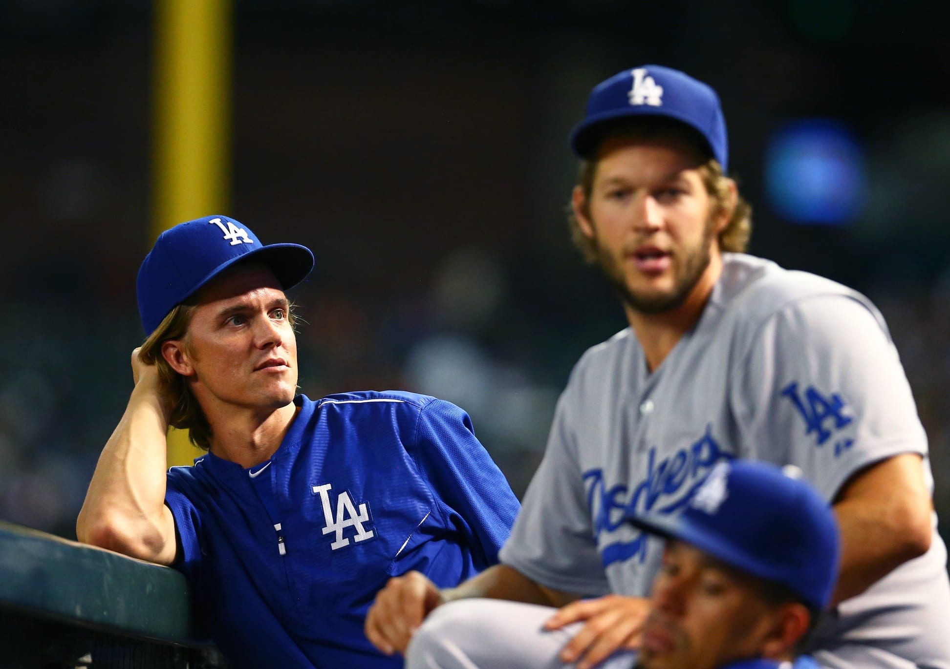 Dodgers' Zack Greinke wins Gold Glove, named Cy Young finalist with Clayton  Kershaw – Orange County Register