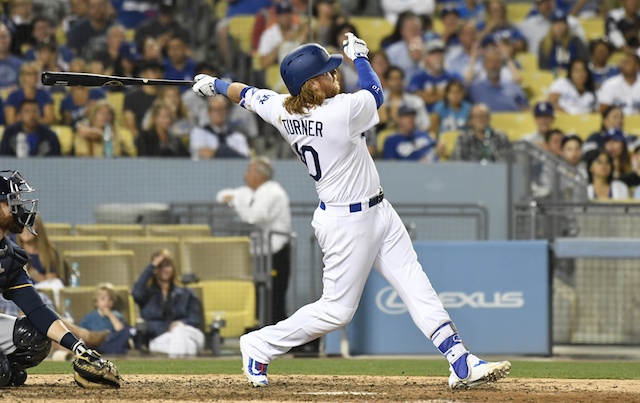 Justin Turner powers Dodgers past Brewers