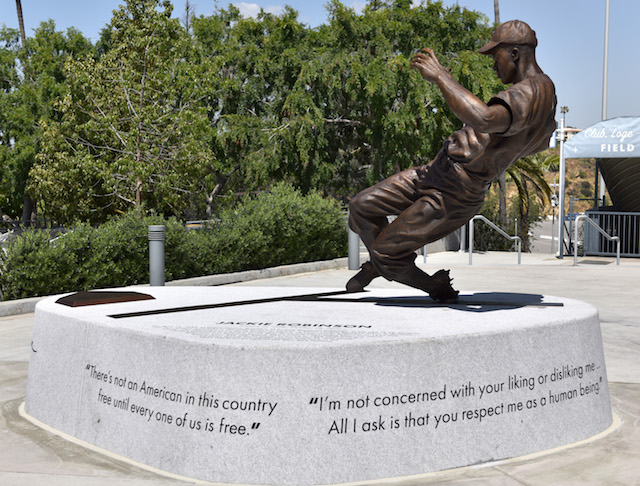 Dave Roberts to honor Jackie Robinson on what would have been his 103rd  birthday - True Blue LA