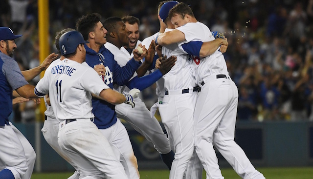 Dodgers' Kyle Farmer Hits Walk-Off Double to Beat Giants in 1st