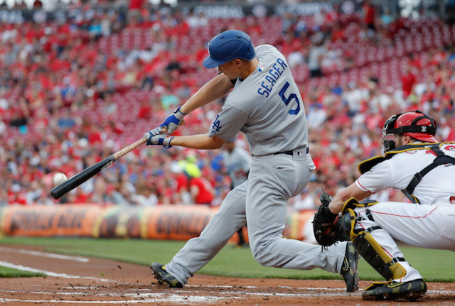 Dodgers stars Pederson & Seager giving keiki chance to 'swing for
