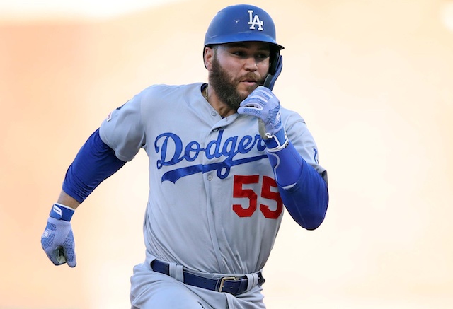 Dodgers reacquire catcher Russell Martin in trade with Blue Jays