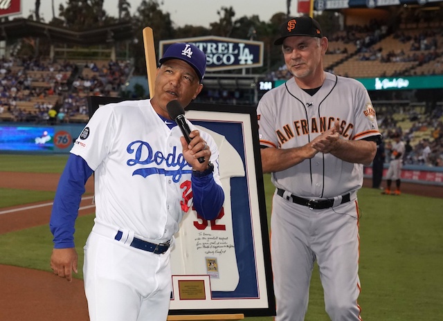 Dodgers Video: Dave Roberts Presents Giants Manager Bruce Bochy