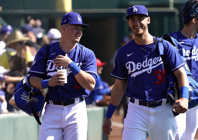 Belli & Lux Bromance 🤩🤣 Gavin Lux dugout dance for Cody Bellinger's home  run vs San Diego Padres! 