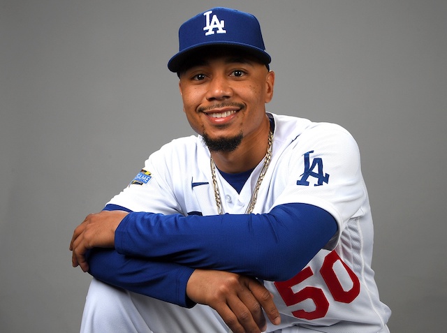 Los Angeles Dodgers: Mookie Betts Cutout - MLB Stand Out 43W x 78H