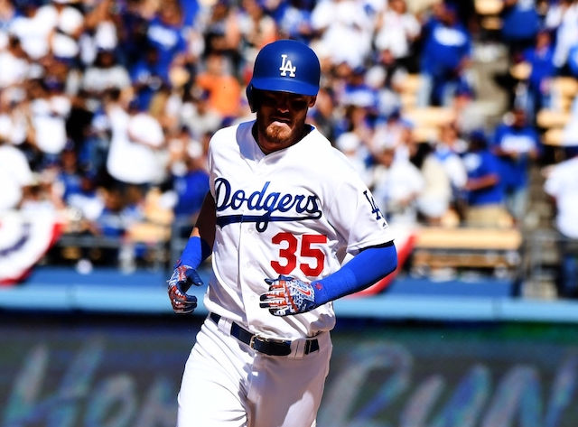 Photos: L.A. Dodgers set home run record on opening day 2019