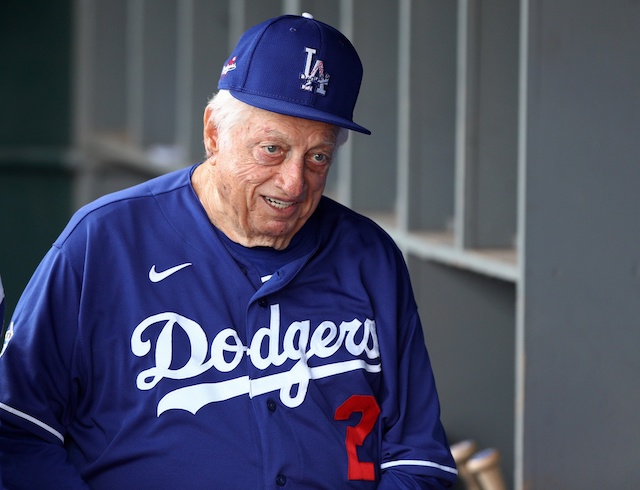 Hall of Fame manager Tom Lasorda out of intensive care