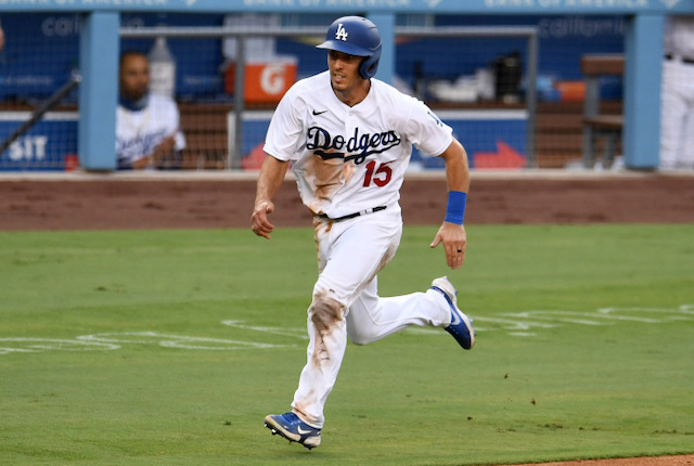 Austin Barnes and Mookie Betts spark Dodgers to win over Marlins