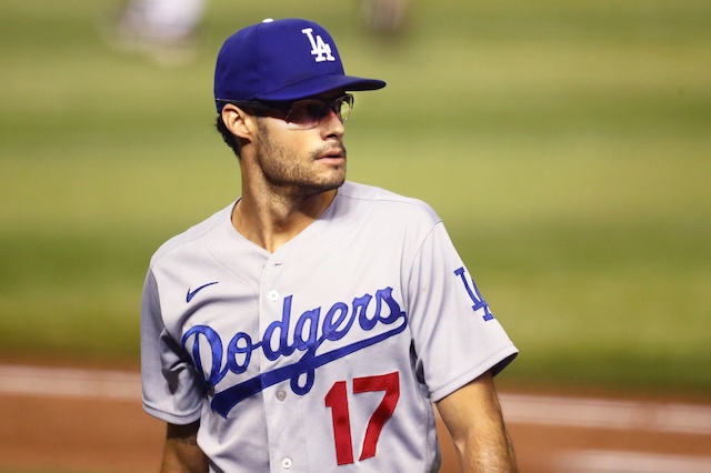 Joe Kelly puts on his Dodger jersey for the first time — and for a