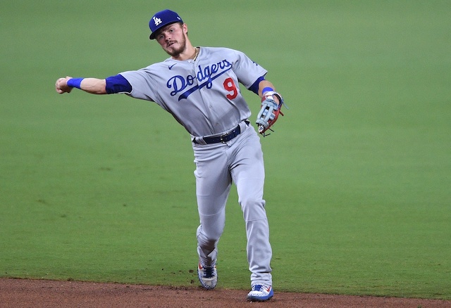 Dodgers' Gavin Lux carted off field after sustaining scary leg injury in  spring training – KNBR