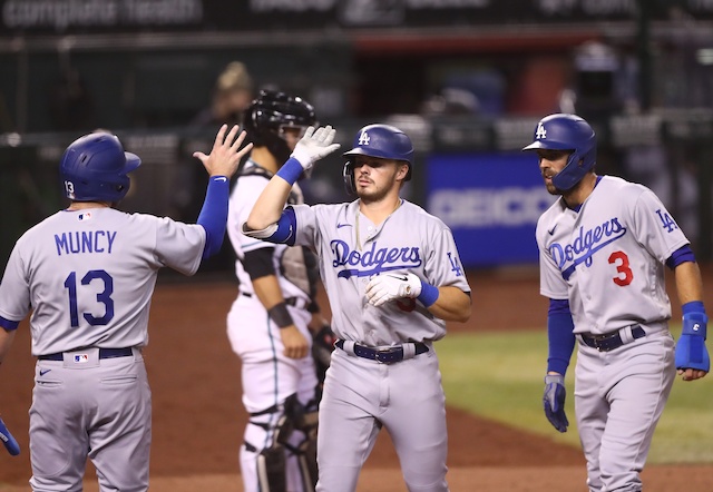 Daulton Varsho wins it in extra innings! 