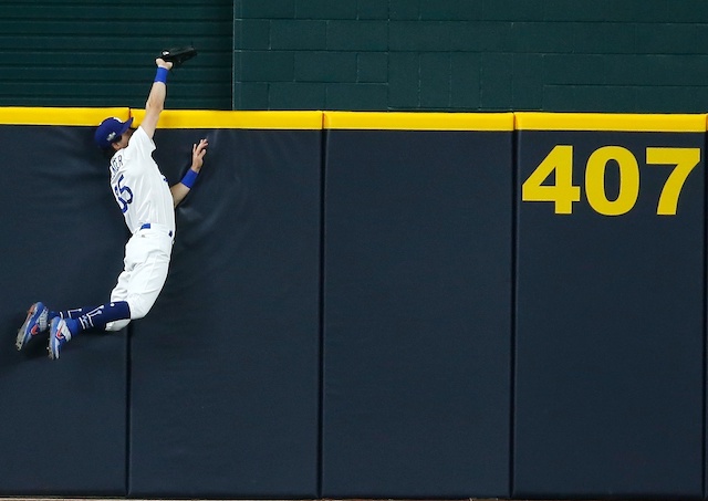 Dodgers News: Cody Bellinger Wins 2 Fielding Bible Awards For