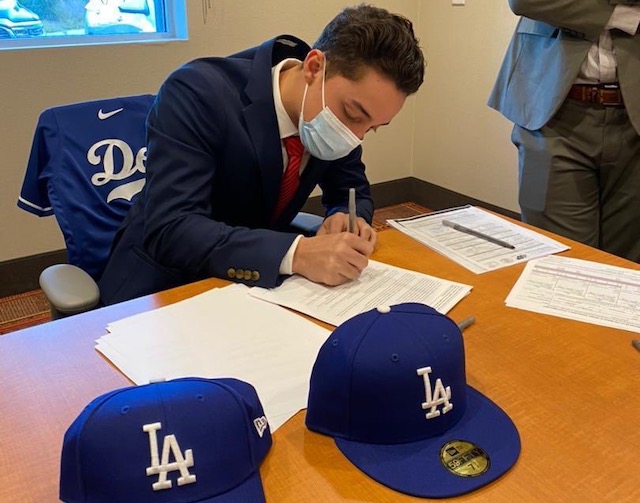 Dodgers International Signing Period Wilman Diaz, Jesus Galiz Headline
