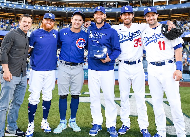 LOOK: Dodgers receive World Series rings during championship ceremony at  home opener in Los Angeles 
