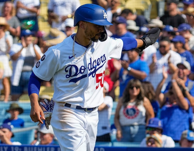 Dodgers' Mookie Betts likely to hit injured list with sore hip - MLB Daily  Dish