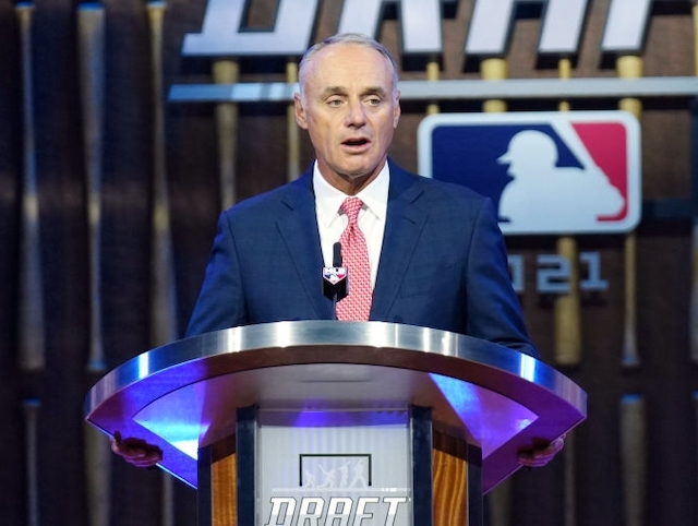 MLB, MLBPA fail to reach deal on an international Draft