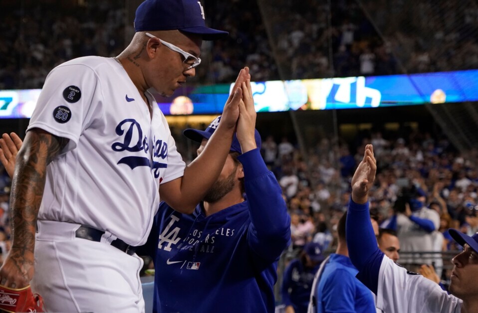 MLB awards races: Will Dodgers' manager Dave Roberts again be overlooked?