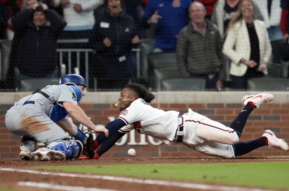 Dodgers lose to Braves on another walk-off single, trail NLCS 2-0