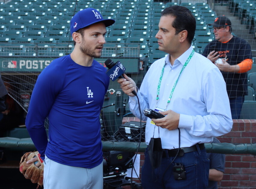 Eric Karros, Dodger Player to Broadcaster - Backstage Dodgers Season 9  (2022) 