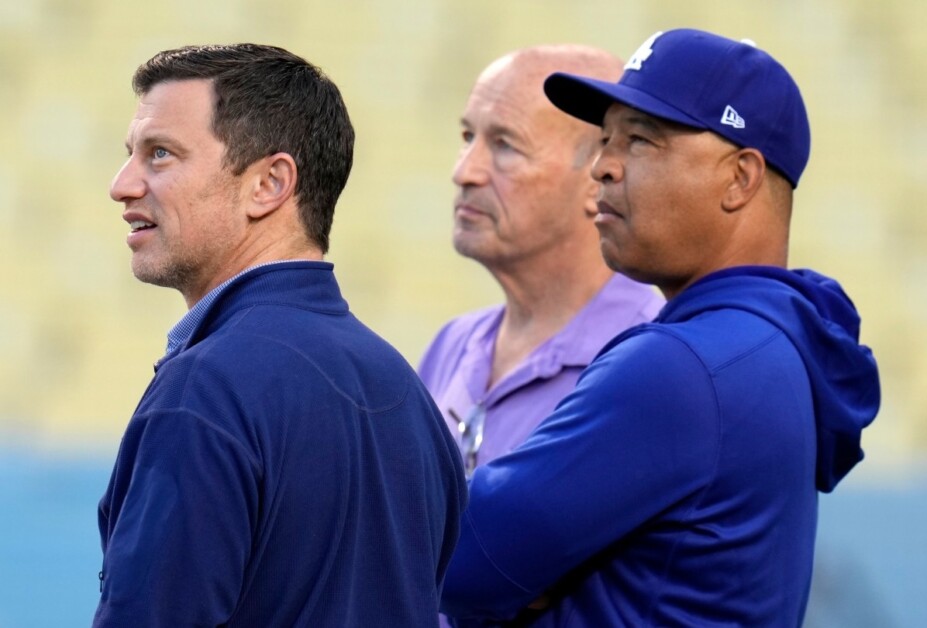 Dodgers' Andrew Friedman confirms manager Dave Roberts will return