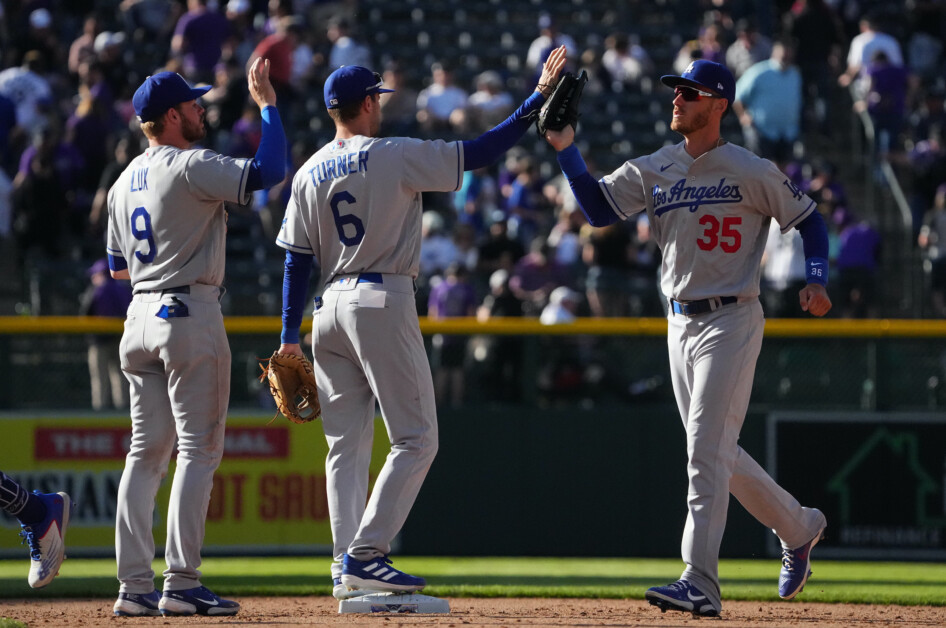 Mookie Betts, Trea Turner, Freddie Freeman fuel Dodgers' dominant July