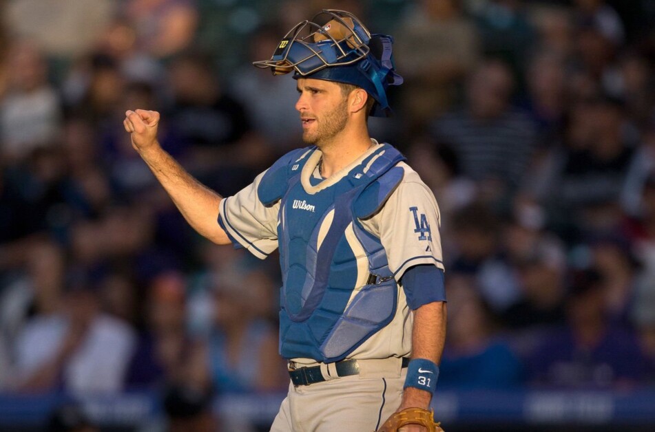 Royals catcher Drew Butera reveals 'hair flip' secret