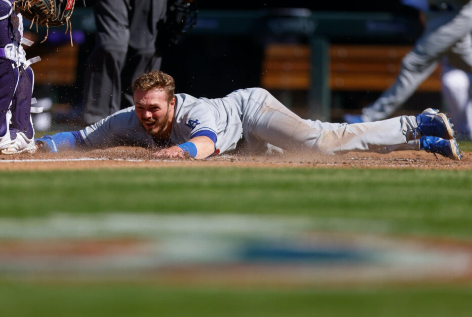 Dodgers: Watch Gavin Lux Viral Slide at Home Plate On Opening Day - Inside  the Dodgers