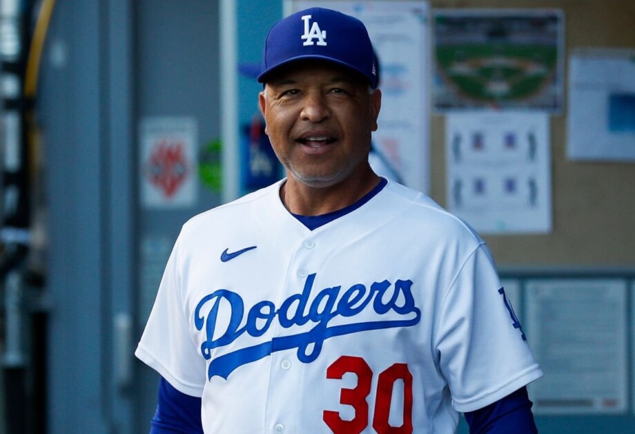 Dodgers News: Dave Roberts Talks Latest on Victor Gonzalez