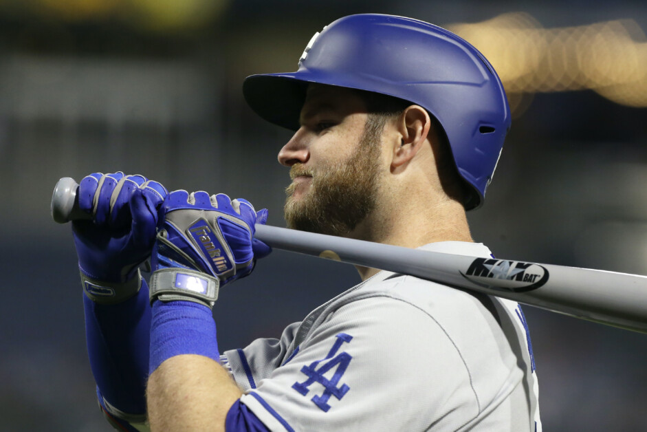 Dodgers' Max Muncy shades MLB commissioner over 'piece of metal' comment