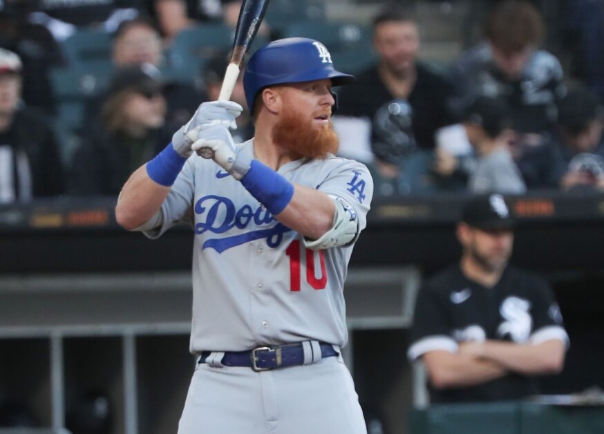 Justin Turner Jersey Giveaway Night 🥳 #celebrateeverything #dodgers