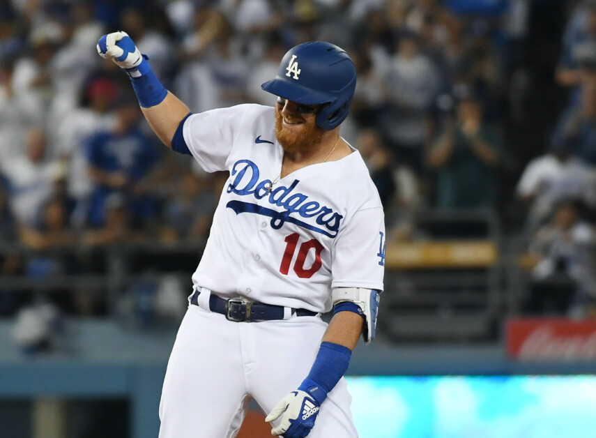 Justin Turner in 'wait-and-see mode' regarding Dodgers contract