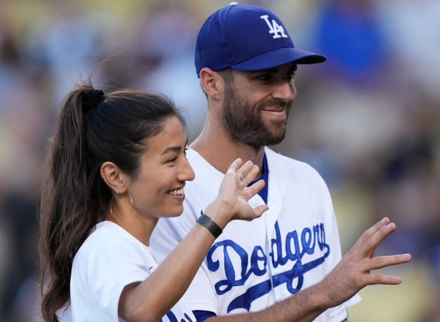 Dodgers News: Chris Taylor MARRYING a GENIUS? 😱 CT3 WALK OFF Surprise  Proposal to Fiancée #dodgers 