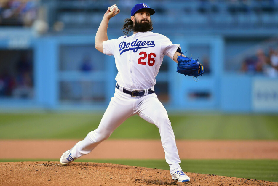 Tony Gonsolin's family full of Giants fans, but he's likely Dodgers starter  in Game 4