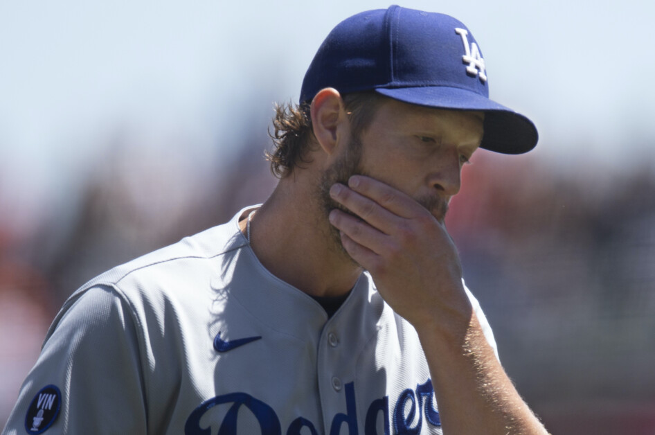 Dodgers' Clayton Kershaw leaves Giants start with injury