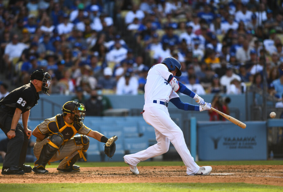 Cody Bellinger hits two home runs again as Dodgers beat Indians, 7-5 –  Daily News
