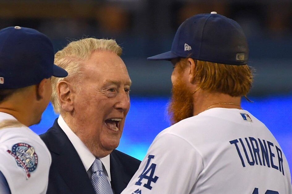 Los Angeles mourning death of Dodgers' Vin Scully