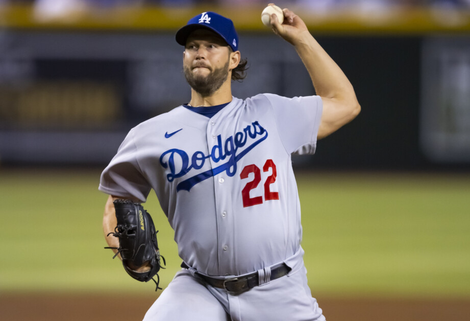 Clayton Kershaw stops steal of home, hands Dodgers 3-2 World Series lead –  The Denver Post