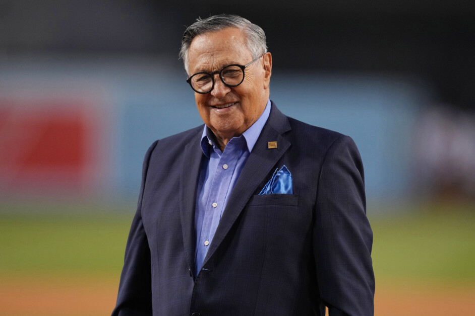 With the passing of his wife, Jaime Jarrin, the 61 year Hispanic Voice of  the Dodgers is calling entire schedule - Sports Broadcast Journal