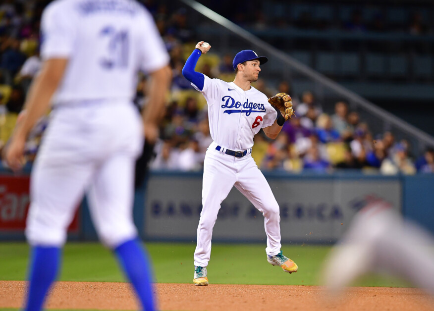 Dave Roberts and Dodgers fumble MLB rule in 9th vs. Mets