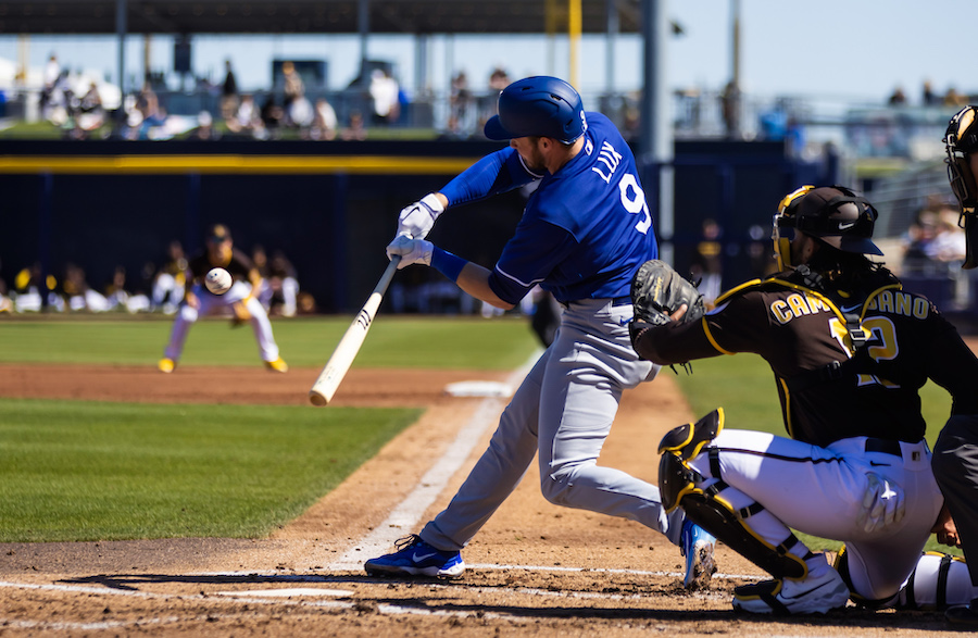 Gavin Lux injury: Dodgers shortstop suffers season-ending torn ACL after  stumbling on basepath 