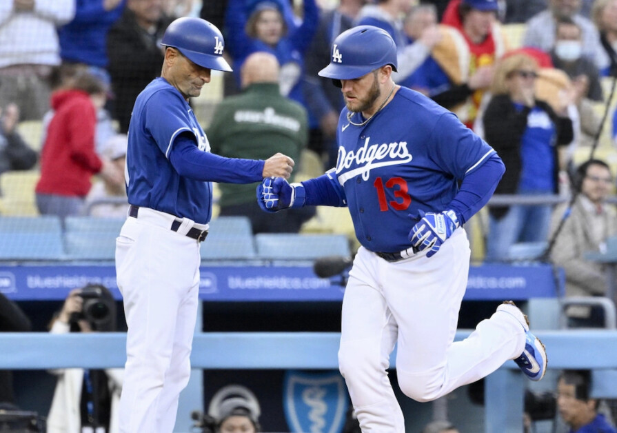 Dodgers welcome Sandy Koufax back to spring training