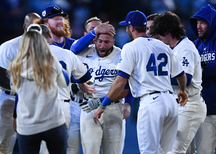 David Peralta delivers game-winning hit against old team, Dodgers