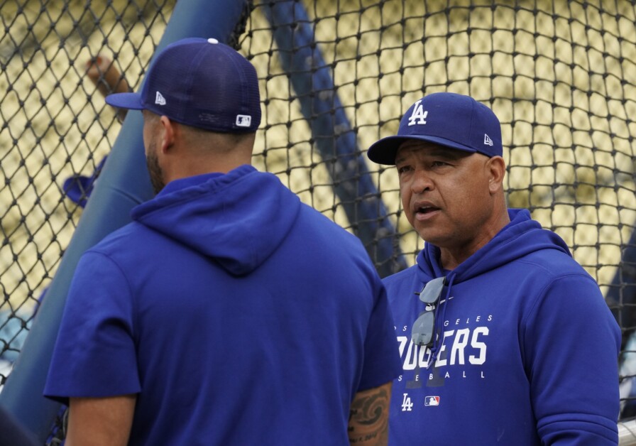 Dave Roberts: Dodgers Lineup Platoons Beneficial For Late-Game