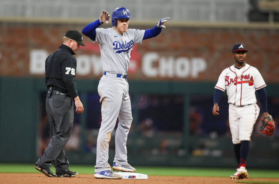 Dodgers click with 10 extra-base hits, crush Pirates – Orange