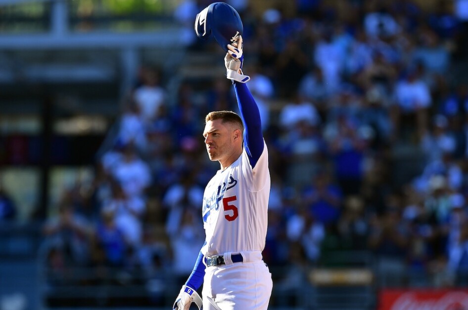 With his 300th, Freeman is part of a rare Dodger home run history