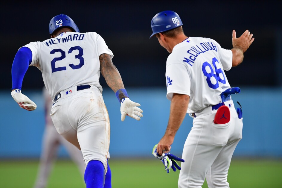 Freeman and Heyward homer, Dodgers beat Diamondbacks 7-0 for 3-game sweep