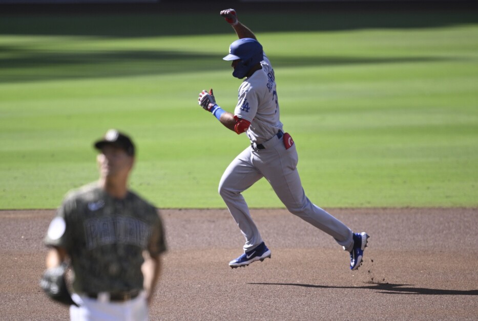 Freeman, Rosario and Betts homer to back Lynn in the Dodgers' 8-2