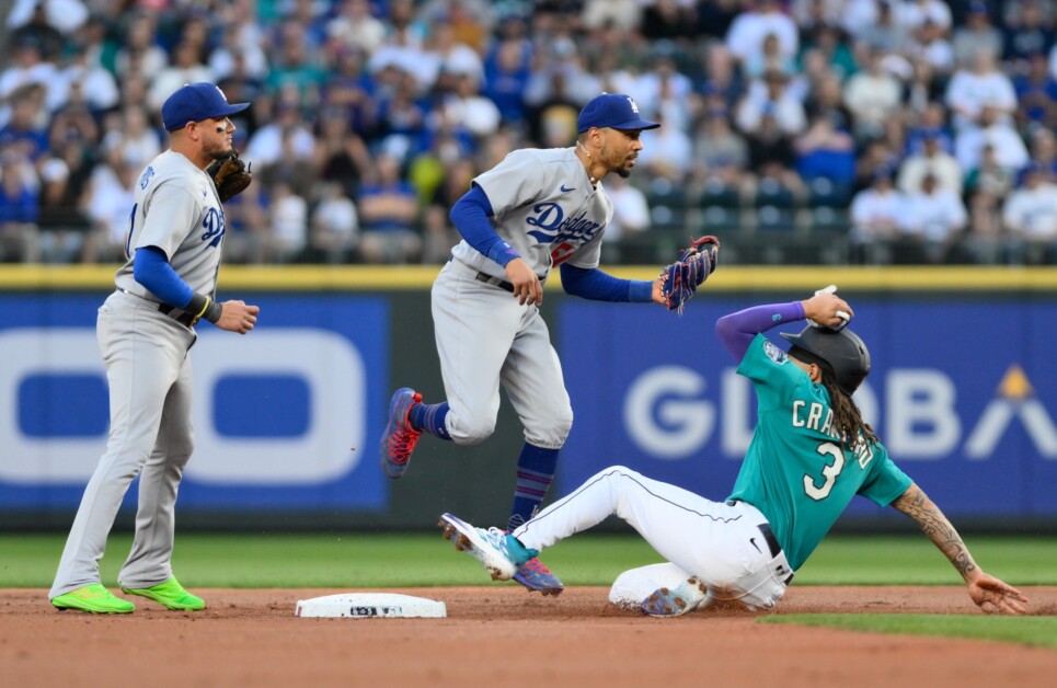 Ex-Phillies Crawford, Hernandez Win Rawlings Gold Glove Awards